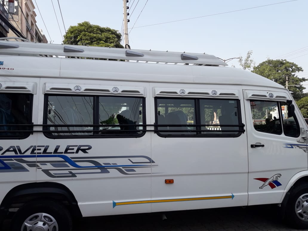 17 seater Tempo Traveller in Chandigarh